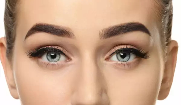 Идеальные брови