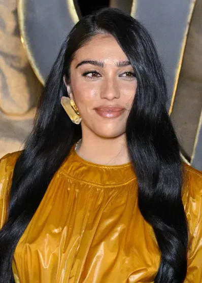 Белла Хадид, Рози Хантингтон-Уайтли, Кейт Мосс, Оливия Уайлд, Марк Эйдельштейн с девушкой и дети звёзд на показе Saint Laurent benjamin cremel,kristy sparow,laurent saintlaurent,айрис лоу,Алеся Кафельникова,алина миллер,Белла Хадид,джейн биркин,джуд лоу,зоя кравиц,Кейт Мосс,леон лурдес,Марк Эйдельштейн,матильда пино,Мишель Пфайффер,надежда ли коэн,Оливия Уайлд,Рози Хантингтон-Уайтли,татьяна чурбанова,франсуа-анри пино,Шарлотта Генсбур,эрин уоссон