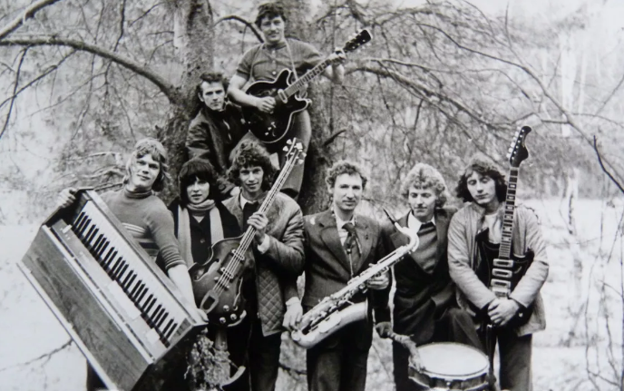 Группа весёлые ребята (ВИА). ВИА Веселые ребята 1971. ВИА весёлые ребята 1969.