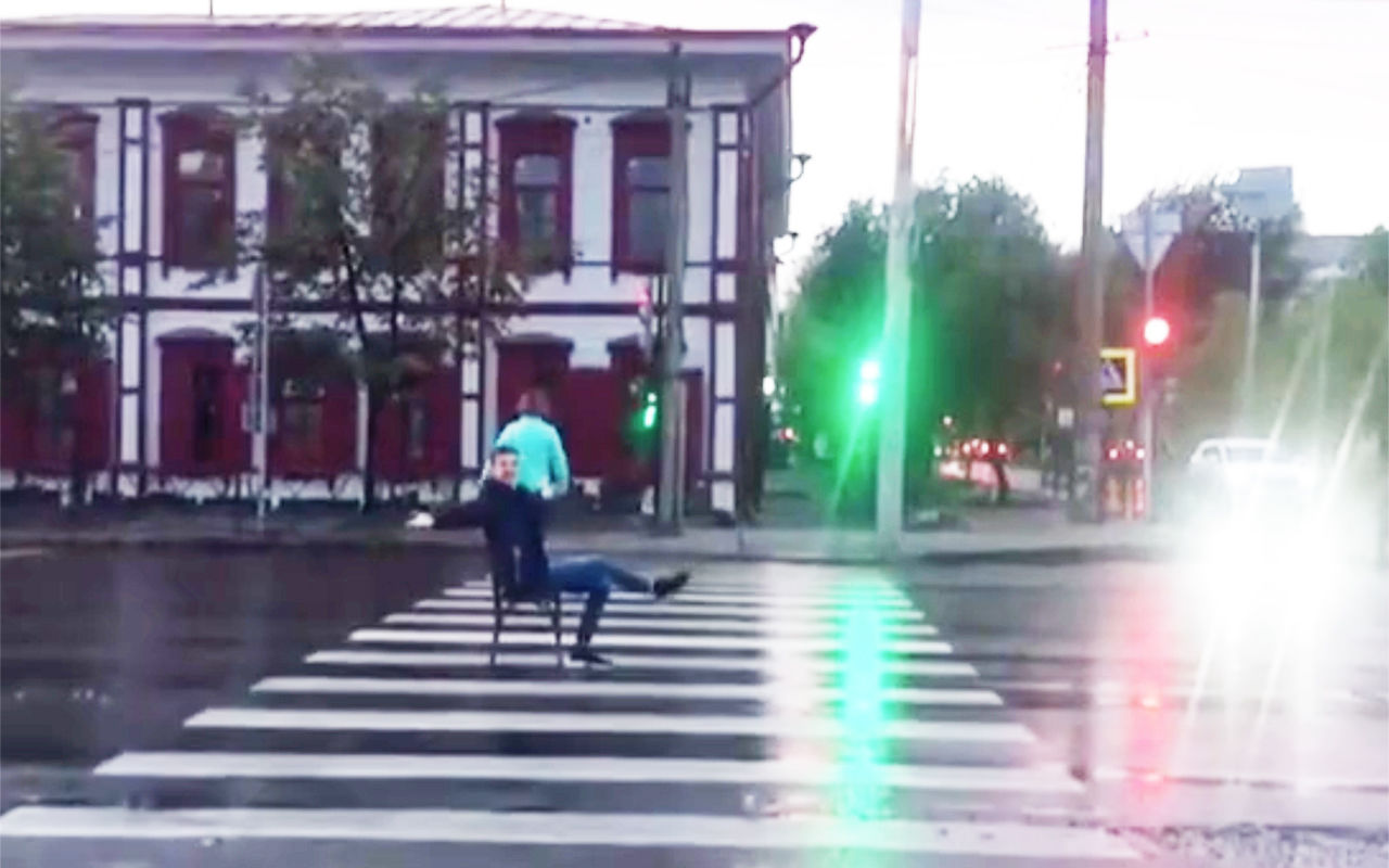 Всегда ли пешеход прав? — Нет! Но в России — да! Всегда ли пешеход прав? — Нет! Но в России — да! Россия,советы