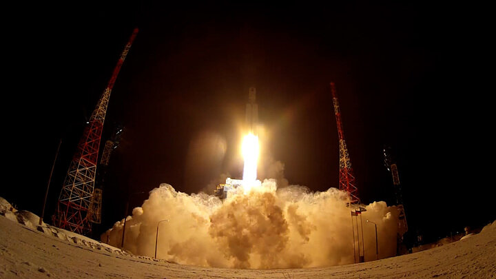 Россия успешно запустила в космос новейшую тяжелую ракету "Ангара-А5". Реакция иностранцев