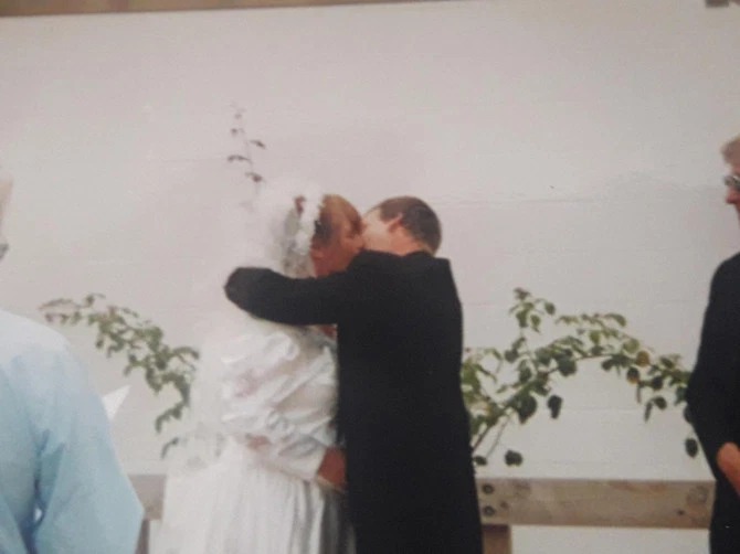 Женщина, потерявшая память, повторно вышла замуж за своего супруга