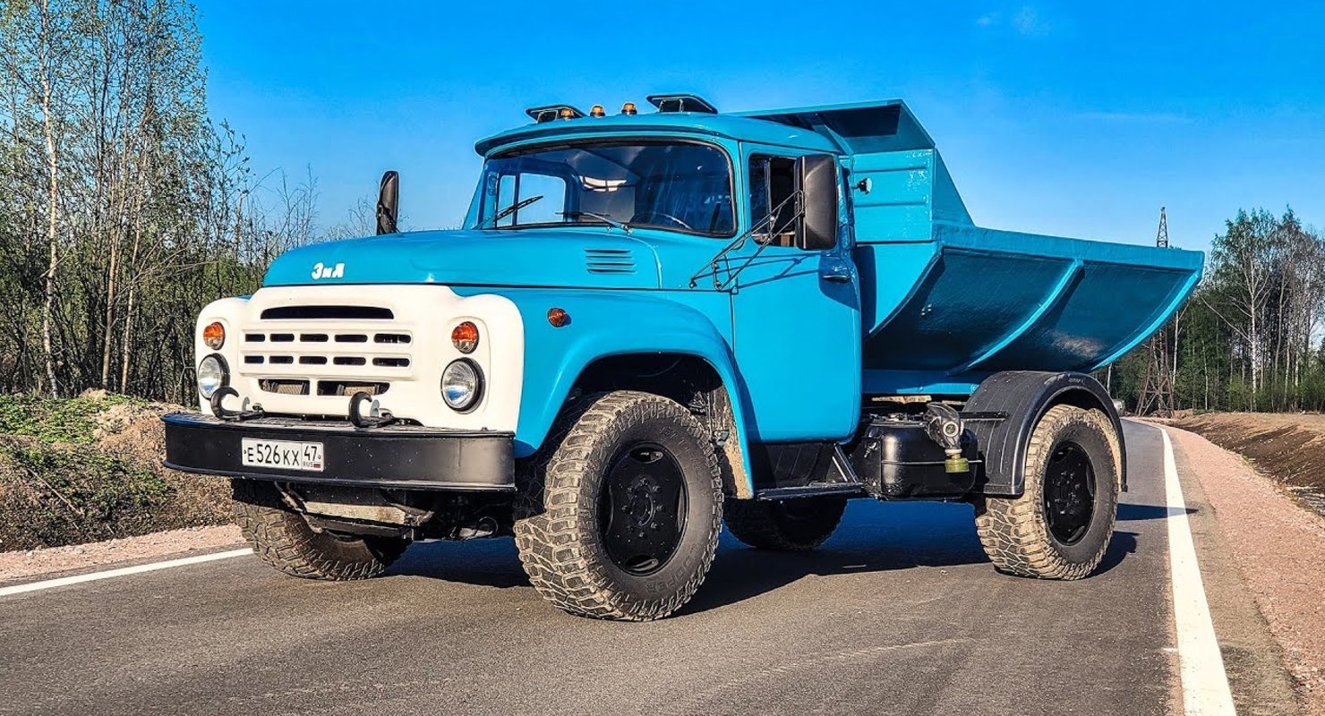 Почему ЗИЛ-130 практически всегда был голубым? СССР