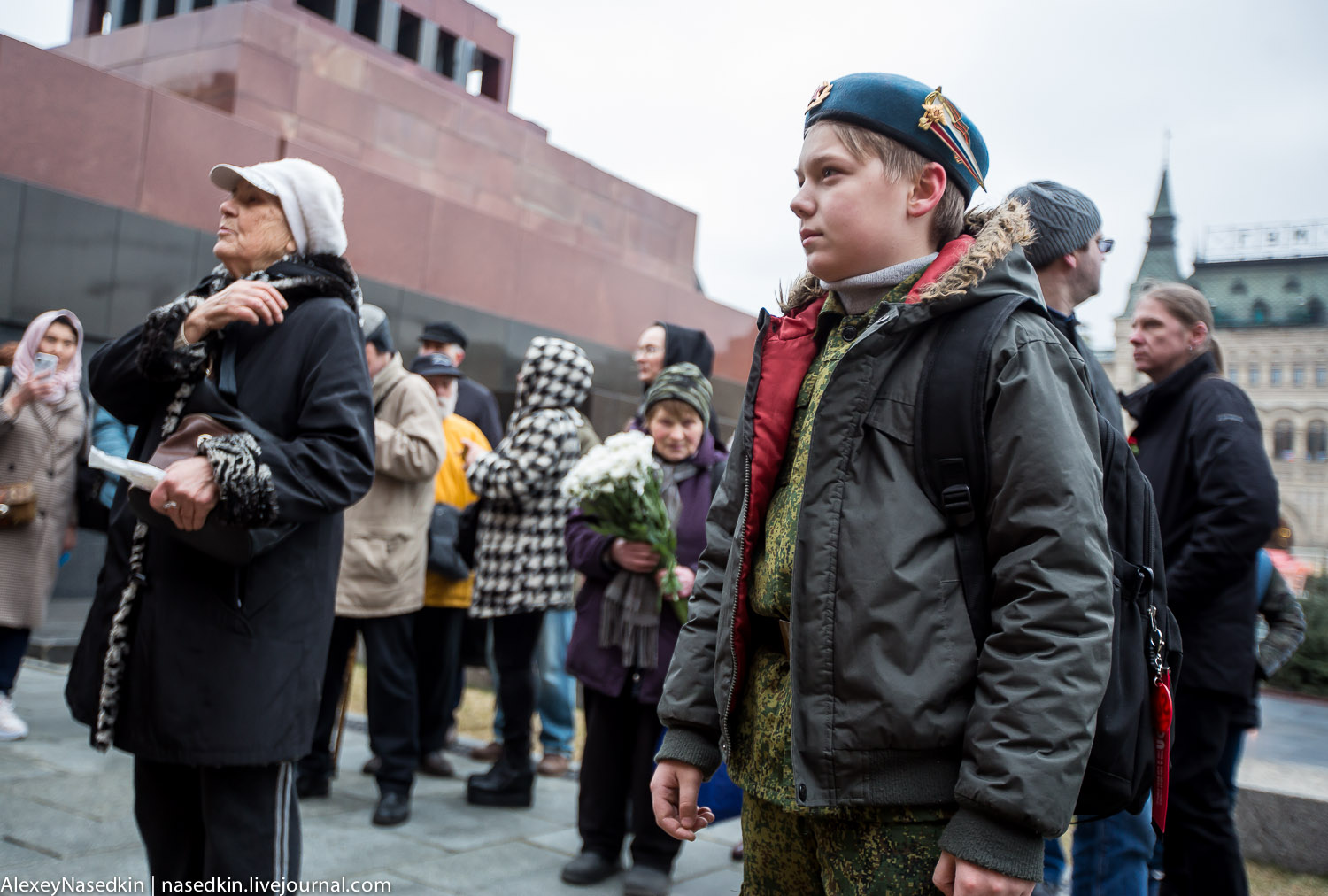 Тиранобесие. Москвичи вышли поклониться Сталину Сегодня, мысли, Алешковский, площади, журналист, сегодня, здесь, Манежной, момент, памяти, необязательно, увидишь, какие, проносятся, светлого, дедушка, отрока, помнят, гордятся, гденибудь