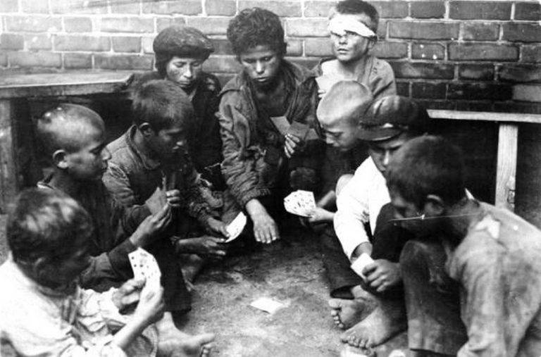 Против «умирающей России». Идеология и воспитание Против «умирающей России». Идеология и воспитание