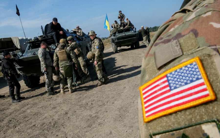 Политолог: Цель США - столкнуть Киев и Москву в военном конфликте 