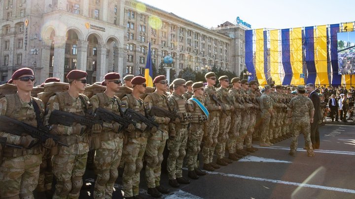 Воевать с Россией в ВСУ некому: "По любым критериям считаются небоеспособными" - полковник