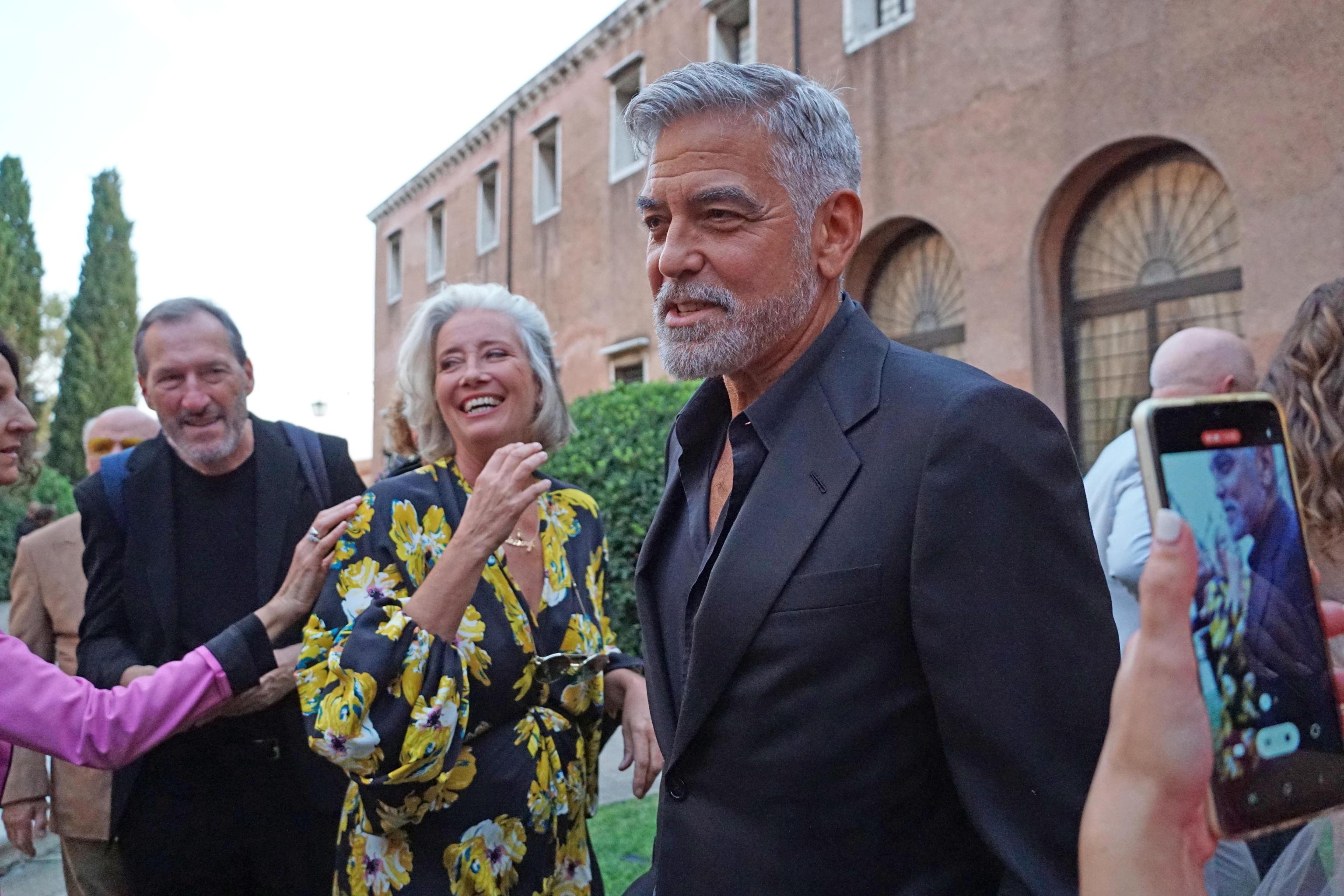 Фонд клуни это что. Джордж клуни сейчас 2022. George clooney. Джордж тимоти клуни. Джордж клуни фото 2022.