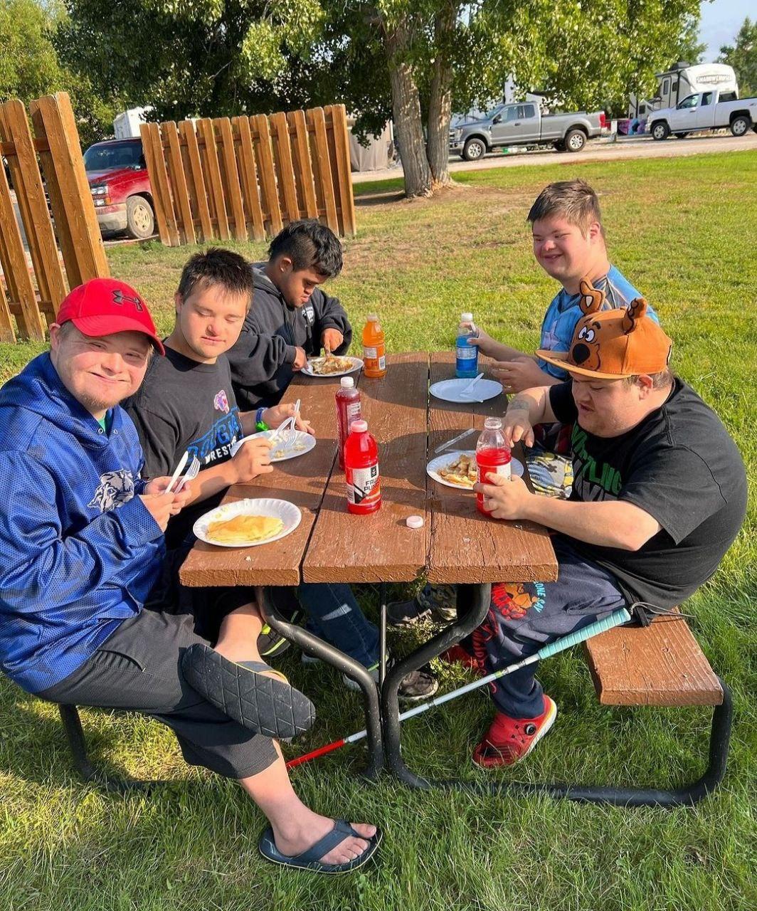 Как живет семья, которая усыновила шестерых детей с синдромом Дауна Шеннон, Энтони, говорит, детей, Шэннон, Дауна, также, никогда, жизнь, всегда, обнаружили, который, может, интервью, чтобы, Троем, Трейси, синдромом, потому, очень