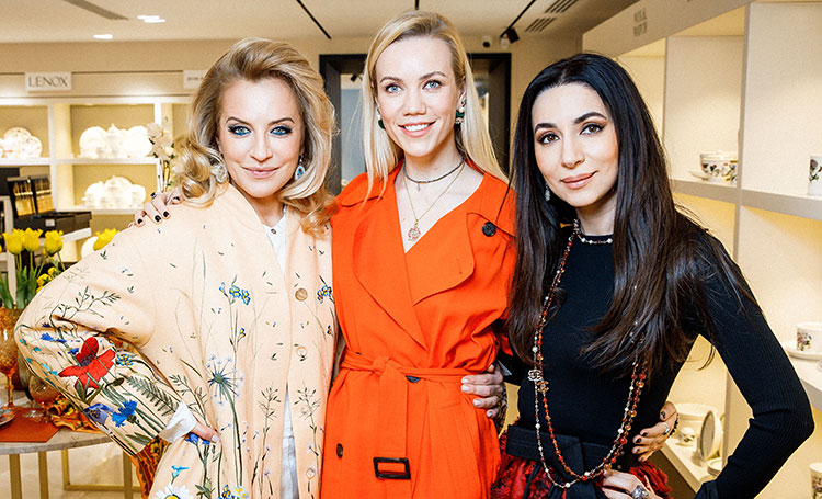 Зара, Елена Крыгина и другие гости вечеринки Виктории Шеляговой в честь Масленицы