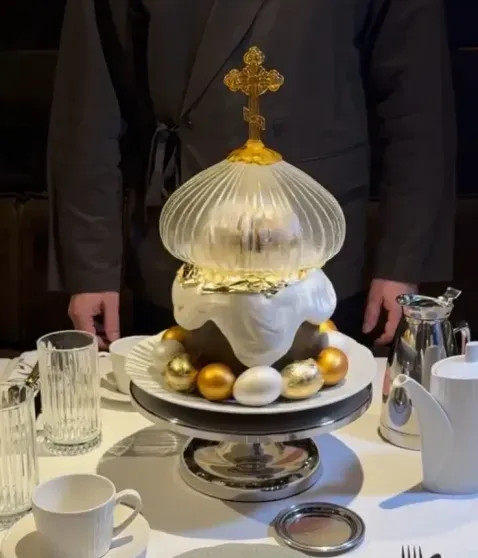 В сети обсуждают пасхальный кулич 