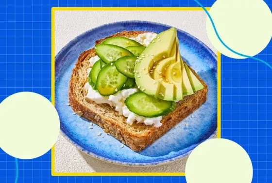 Творог назвали лучшим продуктом для добавления к утреннему тосту
