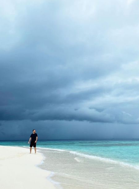 Дмитрий Шепелев отдыхает на Мальдивах с невестой Екатериной Тулуповой и сыном Платоном Звезды,Звездные пары