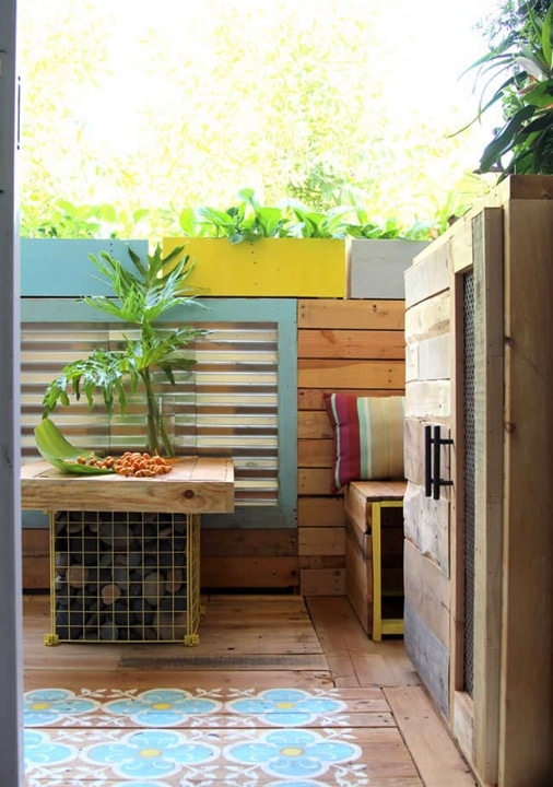 Простейшая переделка балкона из бросовых материалов Простейшая переделка балкона из бросовых материалов домашний очаг,интерьер,ремонт,рукоделие,своими руками