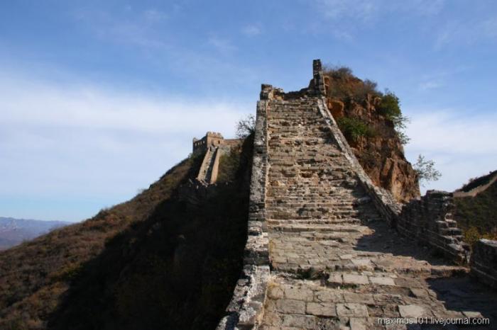 Великая Китайская стена - участок Цзиньшаньлин (25 фото)