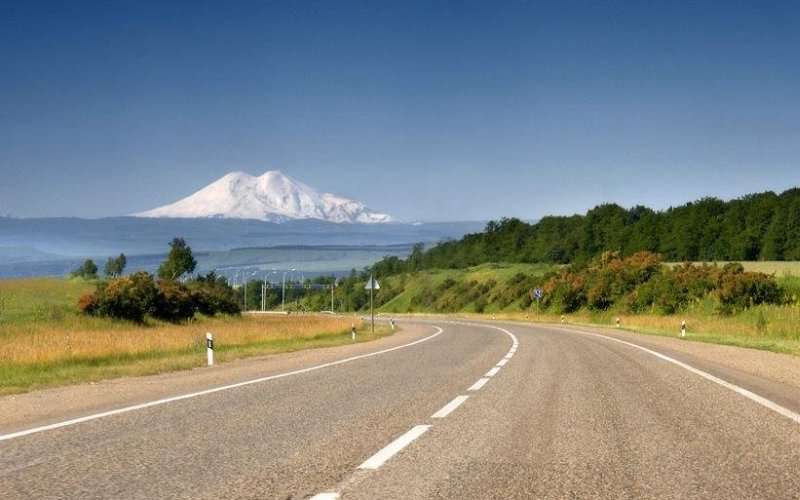 10 самых красивых дорог России автотуризм
