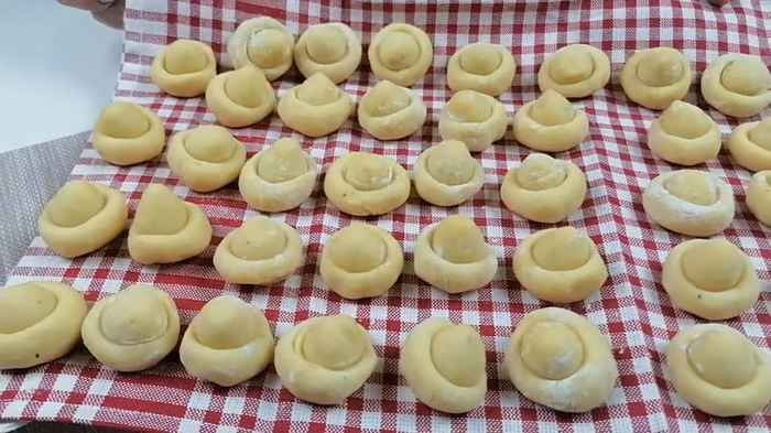 Вареники - грибочки / Любимые рецепты из картофеля вареники,кулинария,тесто