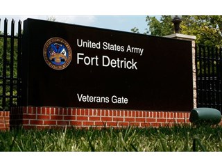 Тайна происхождения Covid-19 хранится в лаборатории Форт-Детрика?