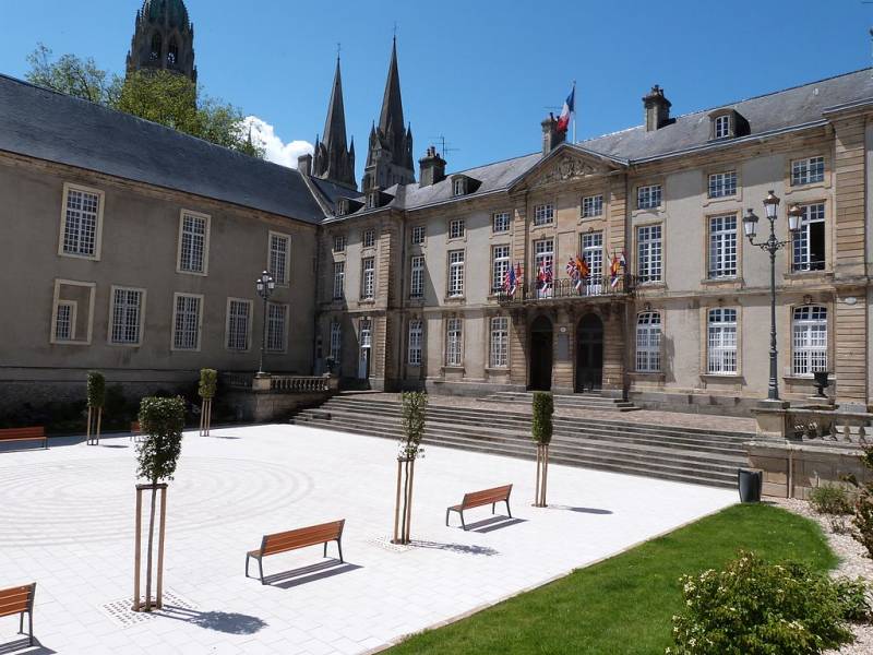 Загадки «гобелена из Байё»: борьба за гобелен Загадки «гобелена из Байё»: борьба за гобелен история