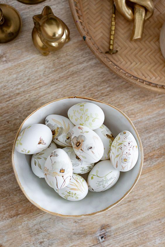 Как покрасить яйца на Пасху: 100 креативных идей Как покрасить яйца на Пасху: 100 креативных идей сделать, минут, можно, через, покрасить, цветок, подержать, использовать, узоры, красителя, убавить, окунуть, целиком, Можно, полоски, яичного, нарисовать, простых, нехитрый, получится