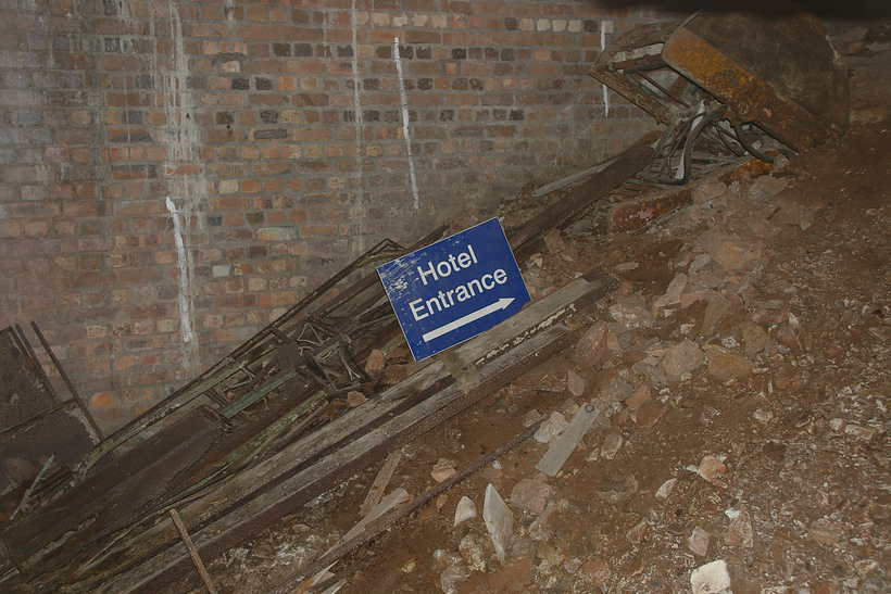 Одна из самых необычных подземных железных дорог — Клифтон Рокс
