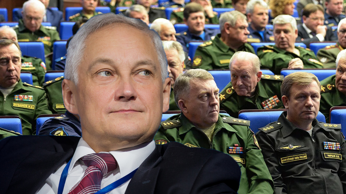 Ведомством, которое нуждалось в переменах больше всего, несомненно, является Министерство обороны.-2