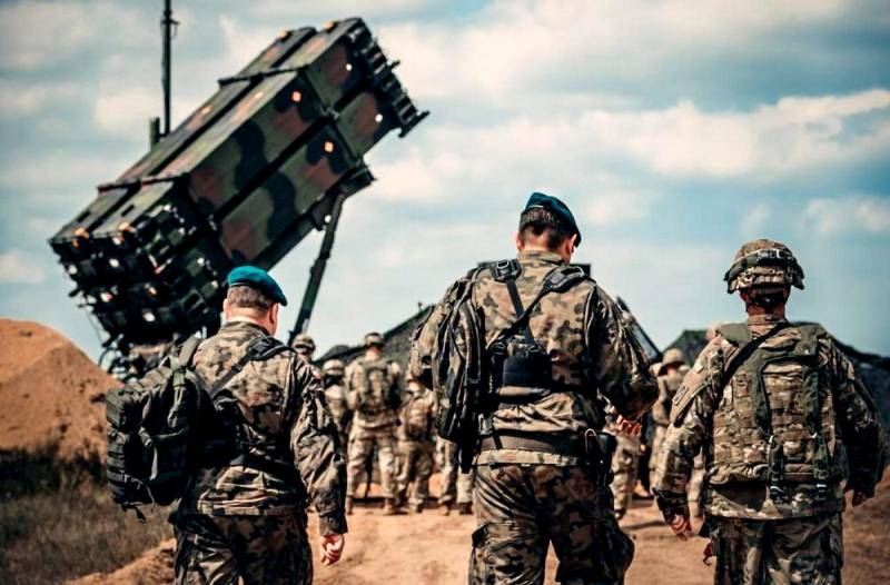 США делают из Польши «смертника» в будущей войне с Россией