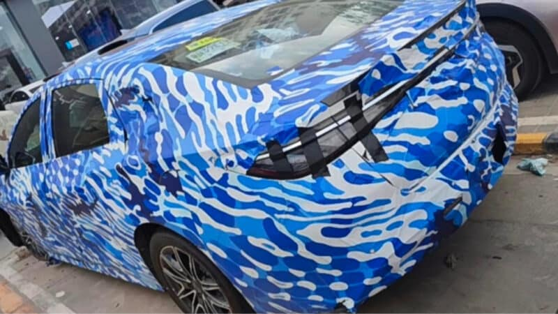 Седан BYD Destroyer 07 шпионили в Китае. Он создан на базе BYD Han