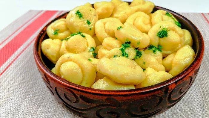 Вареники - грибочки / Любимые рецепты из картофеля вареники,кулинария,тесто