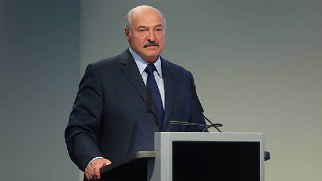 Лукашенко назвал себя сторонником концепции о двух президентских сроках Политика