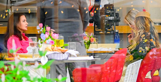 Сара Джессика Паркер, Синтия Никсон и Кристин Дэвис на съемках продолжения "Секса в большом городе" Сериалы