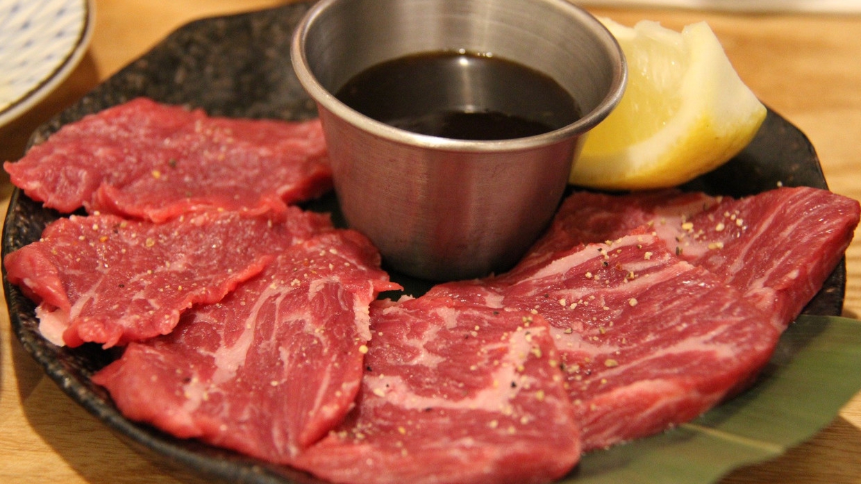 Диетолог Гинзбург назвал правила безопасного употребления мяса и масла