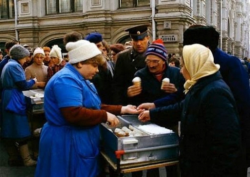 В чем феномен советского мороженого?