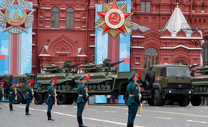 Жэньминь жибао : смысл Дня Победы в современную эпоху