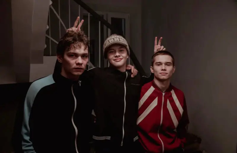 Ты теперь с улицы: «Слово пацана» захватывает молодежь России и Украины г,Казань [169398],г,Москва [1405113],город Казань г,о,[95235088],г,Санкт-Петербург [1414662],респ,Татарстан [169363],Россия