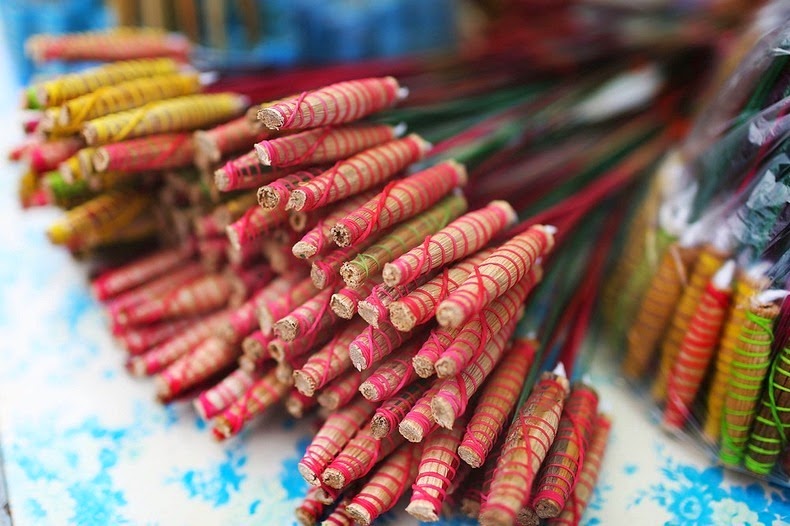 «Bun Bang Fai» – опасный праздник с самодельными ракетами в Таиланде авиатур