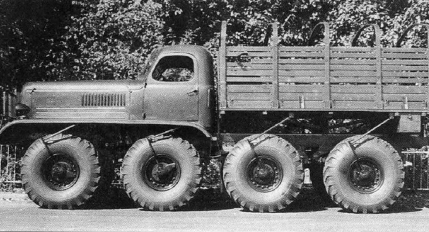 Экспериментальные советские грузовики, которые удивляли мир своей мощью и возможностями СССР