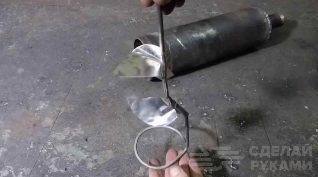 Как сделать дымогенератор для копчения своими руками Как сделать дымогенератор для копчения своими руками самоделкин