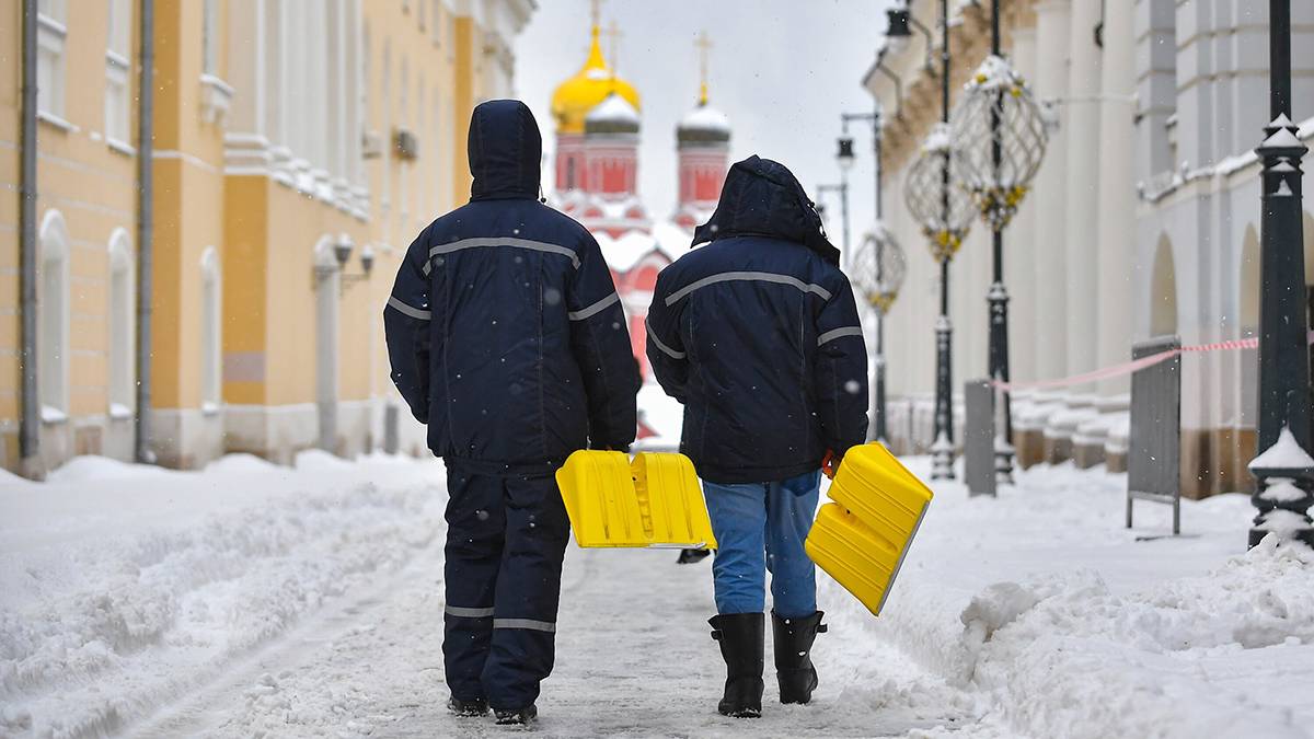 Синоптики предупредили об облачной и снежной погоде в Москве 28 января
