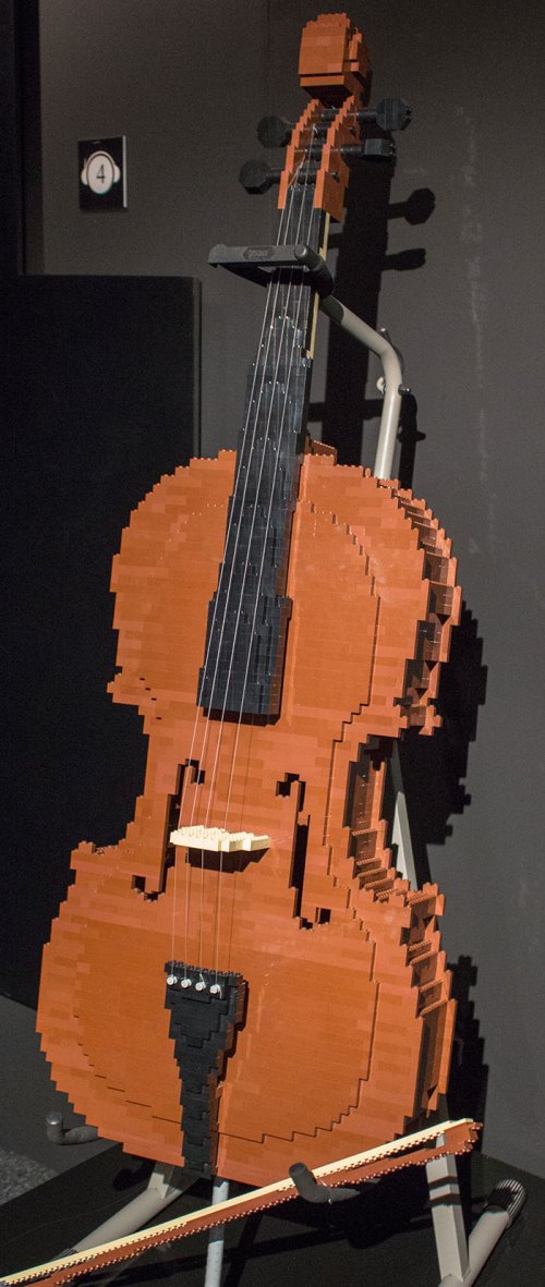 Удивительные LEGO-скульптуры, глядя на которые так и хочется достать свой конструктор и начать строить Удивительные LEGO-скульптуры, глядя на которые так и хочется достать свой конструктор и начать строить