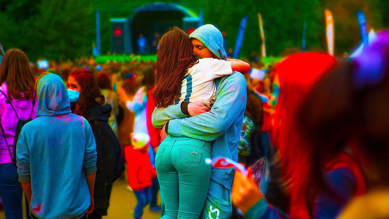 Ученые из Университета Голдсмитс определили длительность наиболее «приятных» объятий