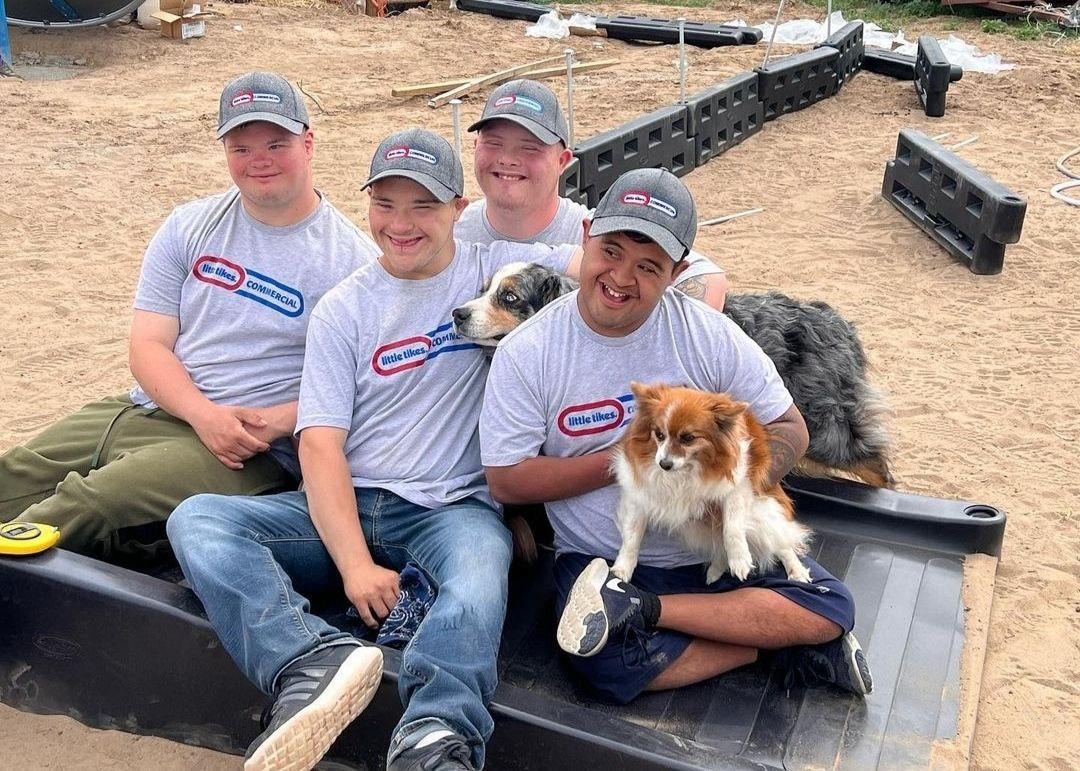 Как живет семья, которая усыновила шестерых детей с синдромом Дауна Шеннон, Энтони, говорит, детей, Шэннон, Дауна, также, никогда, жизнь, всегда, обнаружили, который, может, интервью, чтобы, Троем, Трейси, синдромом, потому, очень