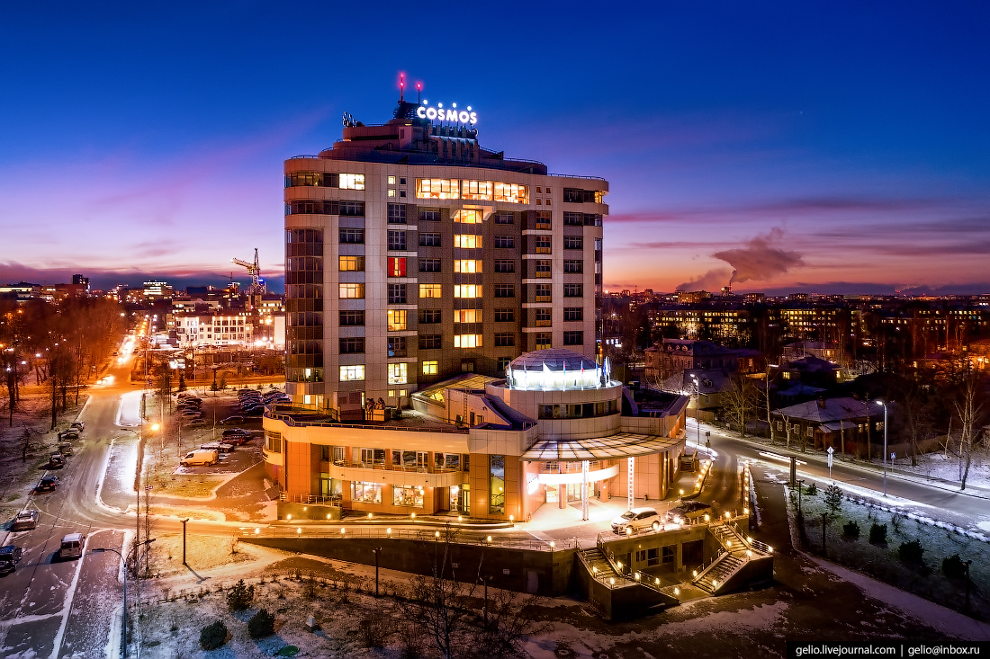 Петрозаводск с высоты, Отель Cosmos Petrozavodsk