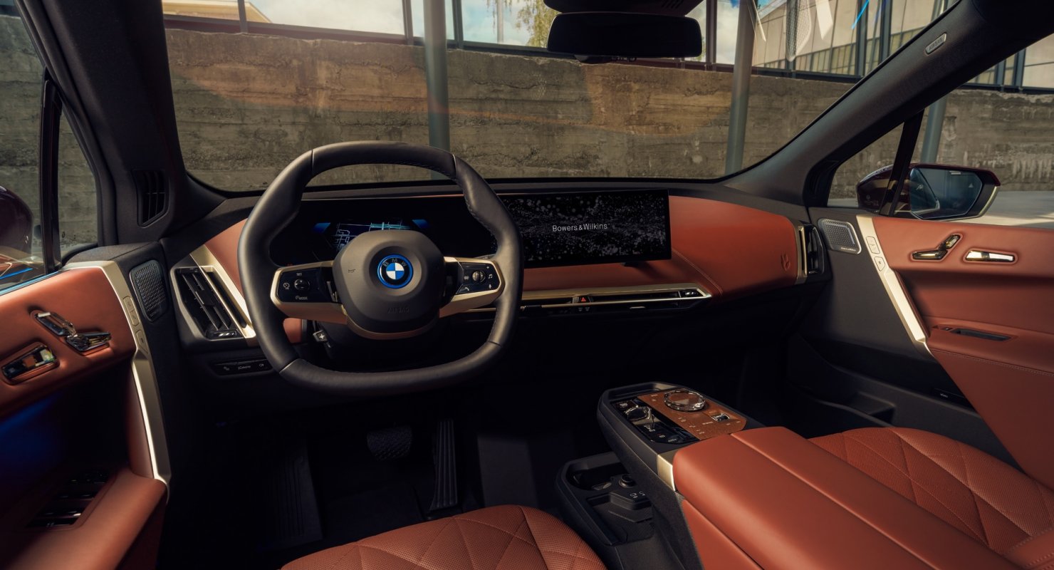  BMW iX        