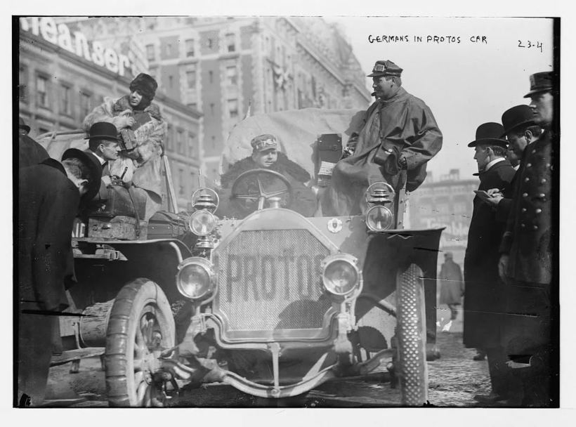 «Большая гонка» Нью-Йорк — Париж 1908 года, когда лишь три автомобиля дошли до финиша