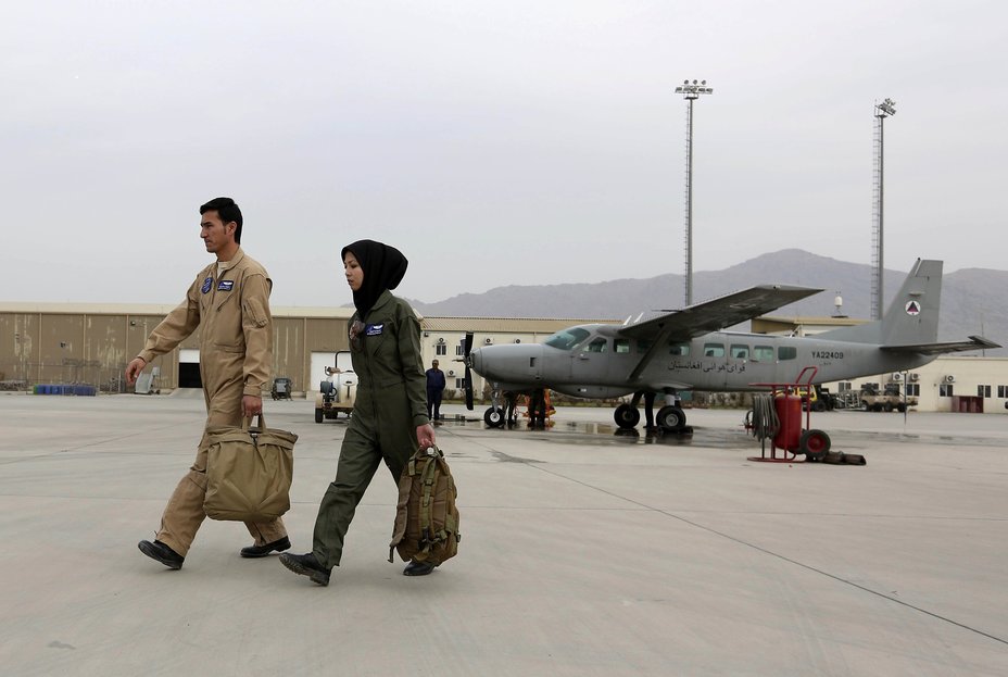 ​Сафия Фирози — афганская лётчица (вторая женщина-пилот в армии Афганистана) nbcnews.com - Американцы эвакуировали пилотов, бежавших из Афганистана  | Warspot.ru