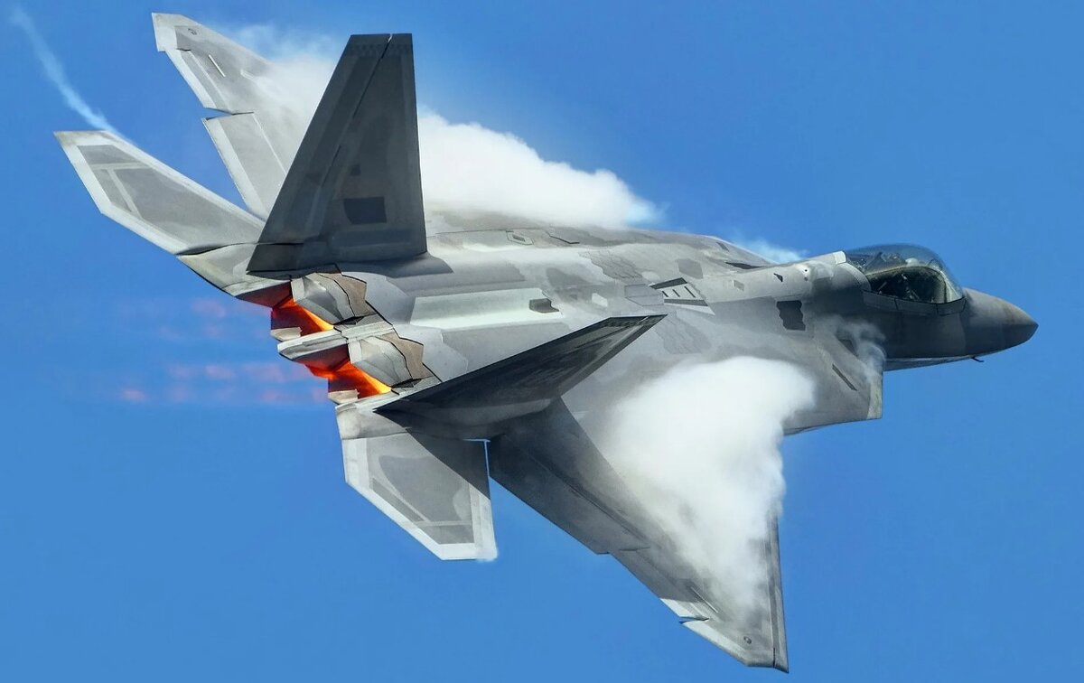Плоские сопла F-22.