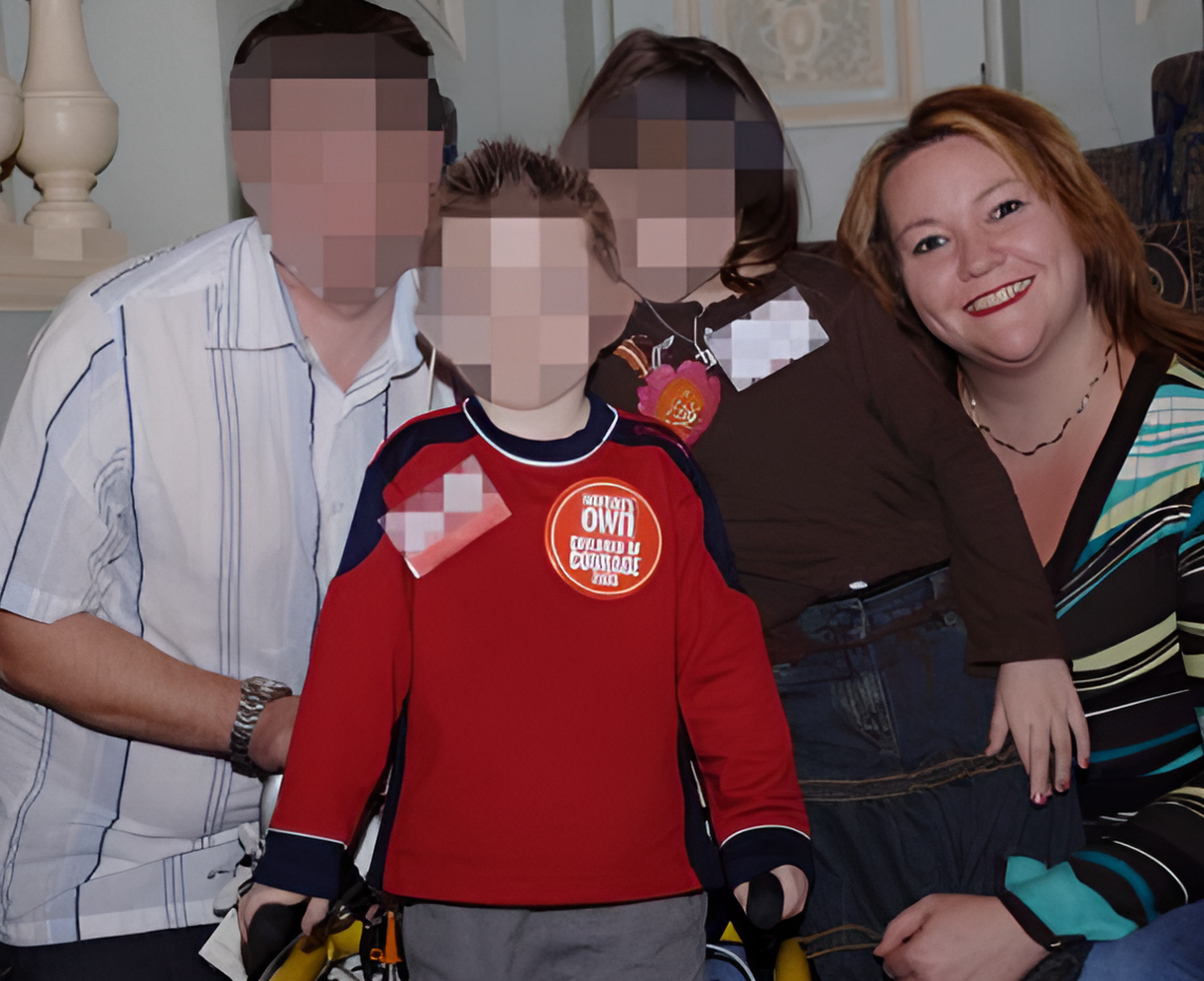 Тру-крайм: Лиза Хейден-Джонсон, женщина, залечившая своего сына от несуществующих болезней ребенка, ХайденДжонсон, мальчик, когда, мальчика, матери, ребенок, время, получила, внимание, чтобы, только, которых, нужно, через, фотоDaily, постоянно, которые, мальчику, ХейденДжонсон