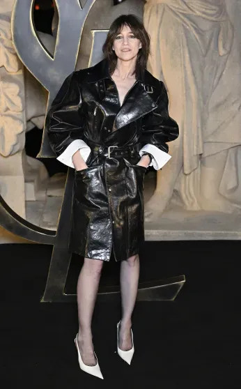 Белла Хадид, Рози Хантингтон-Уайтли, Кейт Мосс, Оливия Уайлд, Марк Эйдельштейн с девушкой и дети звёзд на показе Saint Laurent benjamin cremel,kristy sparow,laurent saintlaurent,айрис лоу,Алеся Кафельникова,алина миллер,Белла Хадид,джейн биркин,джуд лоу,зоя кравиц,Кейт Мосс,леон лурдес,Марк Эйдельштейн,матильда пино,Мишель Пфайффер,надежда ли коэн,Оливия Уайлд,Рози Хантингтон-Уайтли,татьяна чурбанова,франсуа-анри пино,Шарлотта Генсбур,эрин уоссон