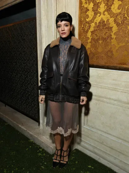 Гвинет Пэлтроу, Джорджина Родригес, Надежда Оболенцева среди гостей и сын Наоми Уоттс — на подиуме на показе Valentino Valentino, Бондаренко, осеньзима, Оксана, коллекции, 2026Valentino, Надежда, Шрайбер, показе, подиум, показ, Богданович, платье, Париже, Оболенцева, Пэлтроу, образы, модные, пришла, Аллен